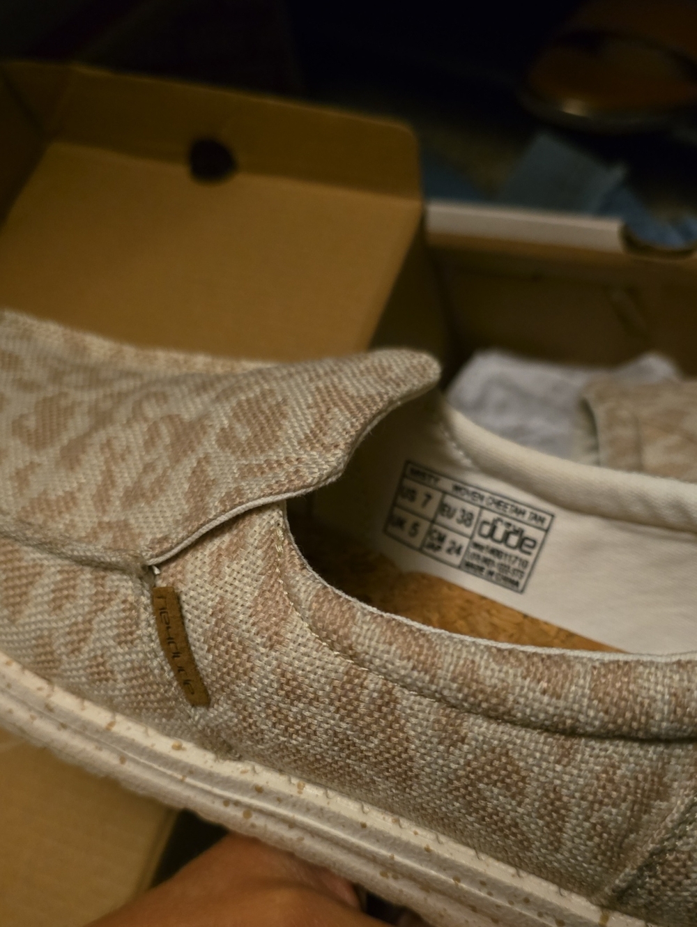 NEW womens size 7 HEY DUDE SHOES tan cheetah print ladies sz 7 Slip On - Picture 6 of 7